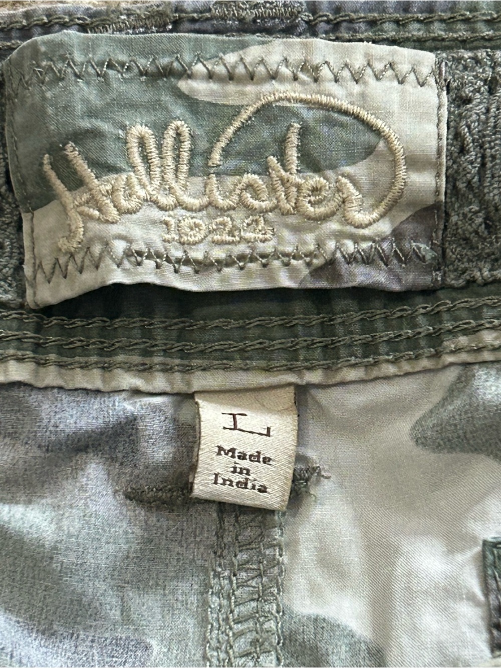 Vtg Y2K Hollister Low Rise Camo Cargo Pants Women’s Large - Picture 6 of 10